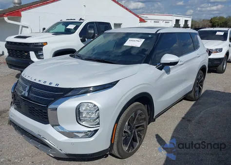 2024 Mitsubishi Outlander Se 2.5 2Wd z USA, uszkodzony, nr VIN JA4J3VA84RZ064073